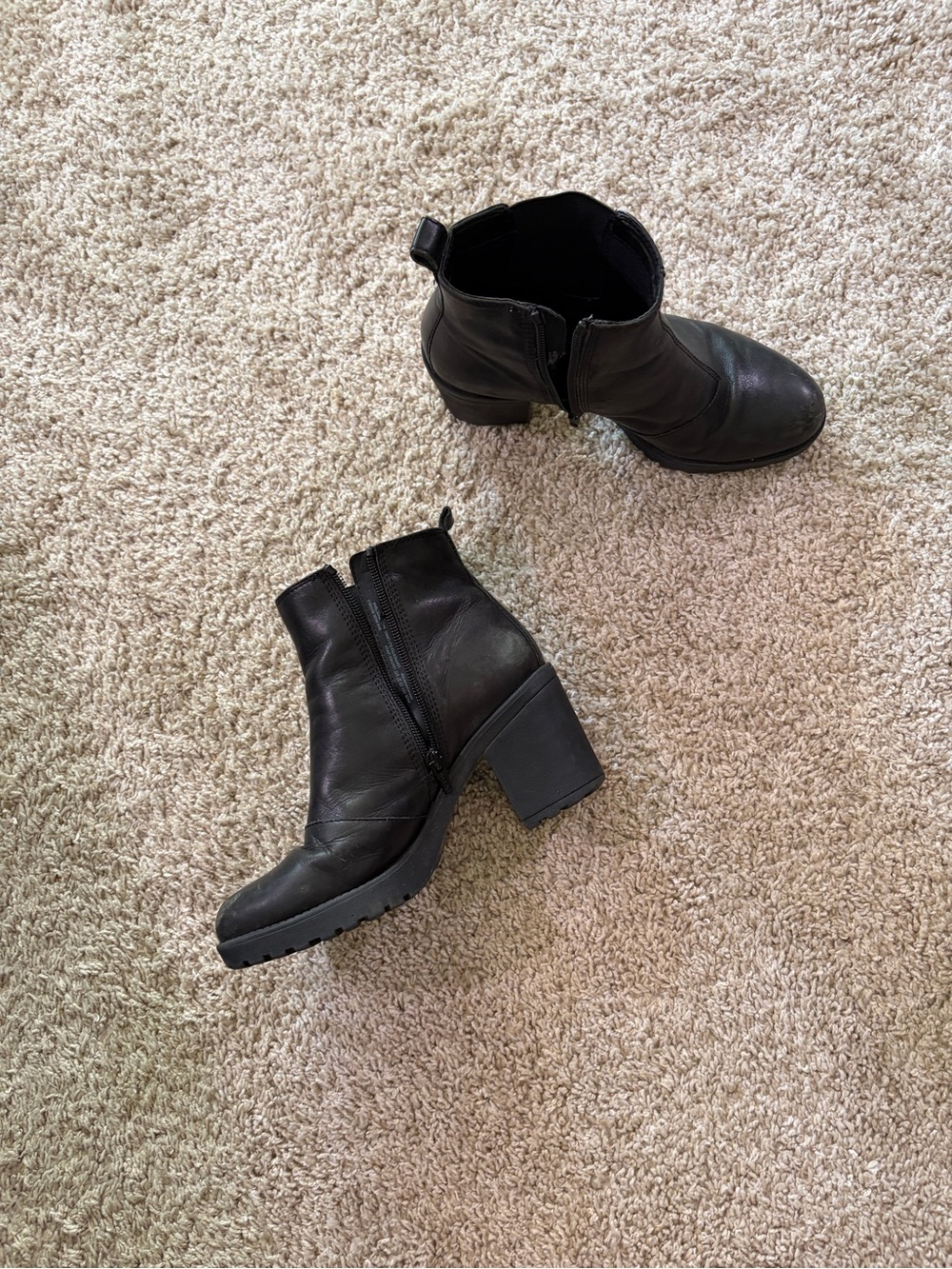 Vagabond Real leather healed Chelsea Ankle Boots - Picture 3 of 7